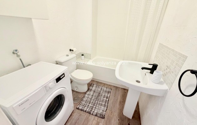 Resale - Apartment / flat - Torrevieja - La Mata