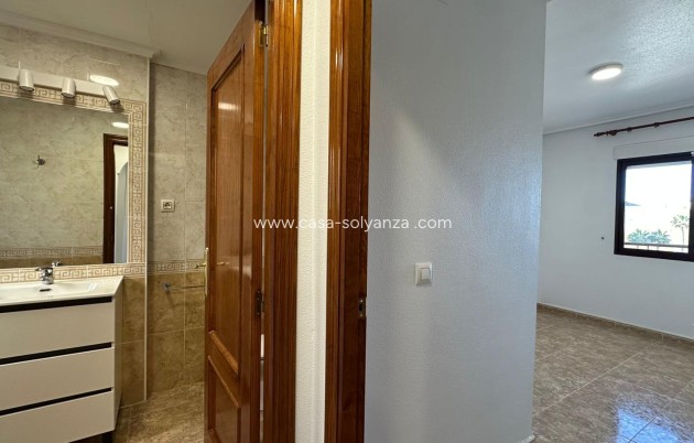 Wiederverkauf - Wohnung - Orihuela Costa - Campoamor