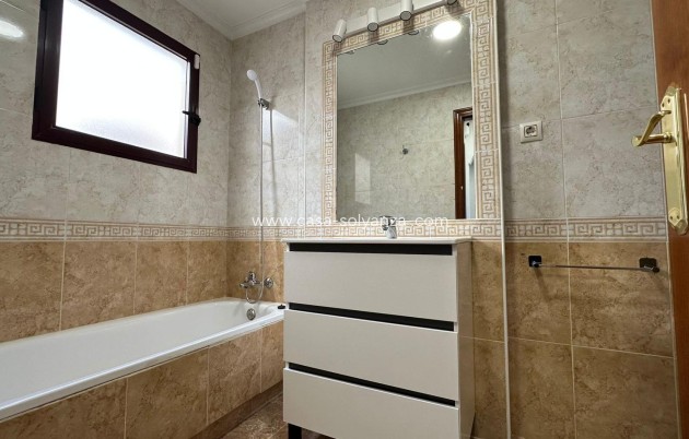 Wiederverkauf - Wohnung - Orihuela Costa - Campoamor