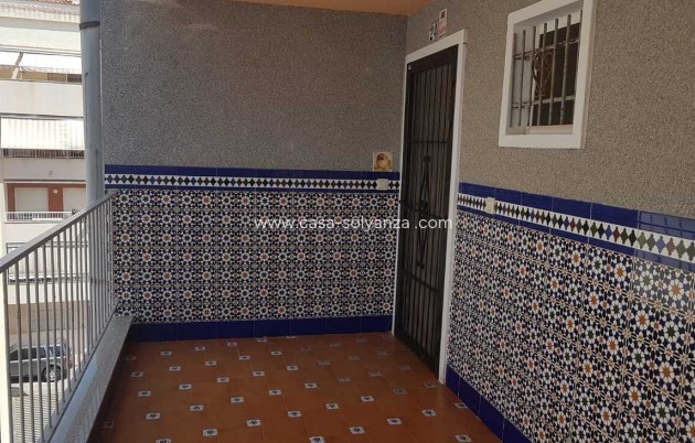 Resale - Apartment / flat - La Mata - Costa Blanca