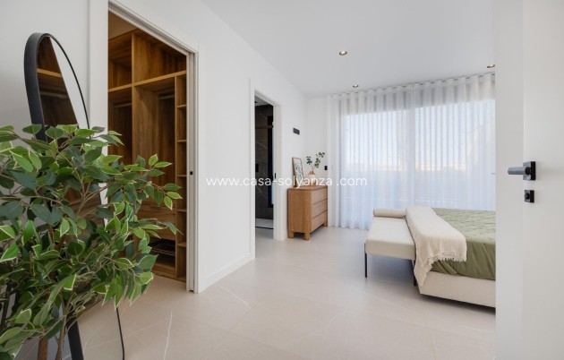 Obra nueva - Villa - Torrevieja - Sector 25