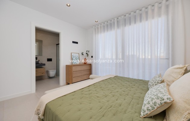 Obra nueva - Villa - Torrevieja - Sector 25