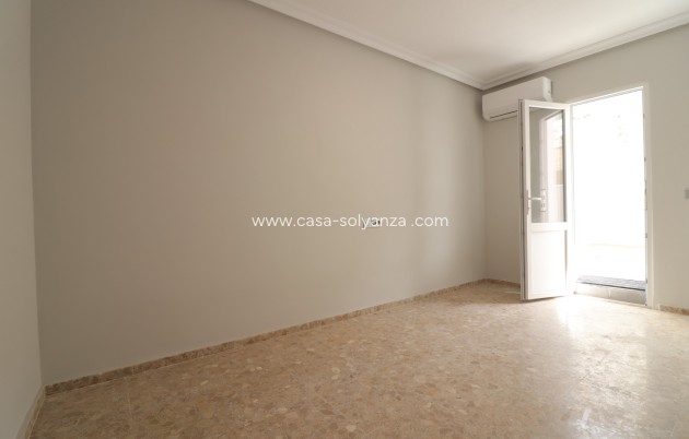 Herverkoop - Appartement / flat - Torrevieja - Torre La Mata