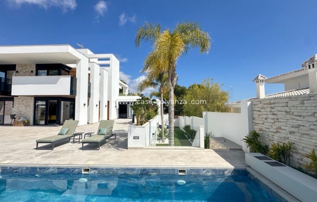 Revente - Villa - Villamartin - Villamartín