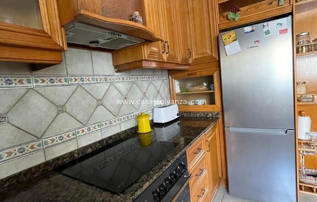 Herverkoop - Appartement / flat - Torrevieja - Las Piscinas Naturales