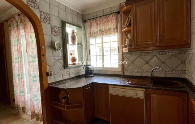 Herverkoop - Appartement / flat - Torrevieja - Las Piscinas Naturales