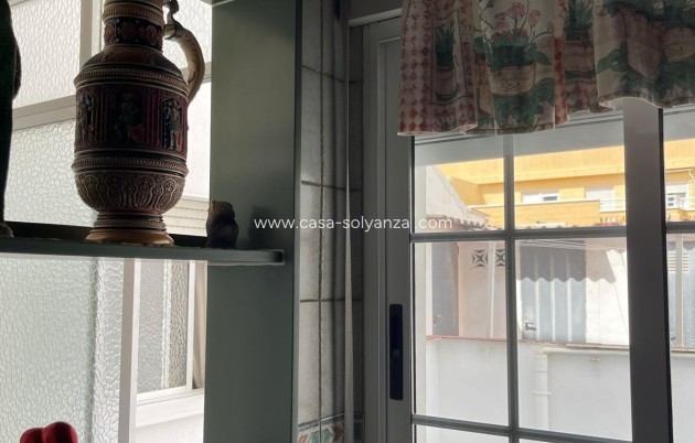 Herverkoop - Appartement / flat - Torrevieja - Las Piscinas Naturales