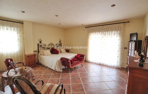 Herverkoop - Villa - Formentera de Segura - C- Cooperativa