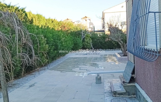 Herverkoop - Villa - Torrevieja - La Siesta