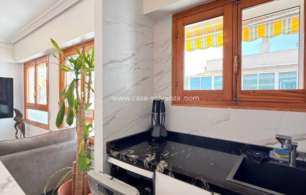 Herverkoop - Appartement / flat - Torrevieja - Playa del Cura