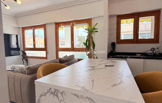 Herverkoop - Appartement / flat - Torrevieja - Playa del Cura