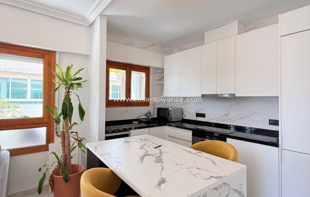 Herverkoop - Appartement / flat - Torrevieja - Playa del Cura