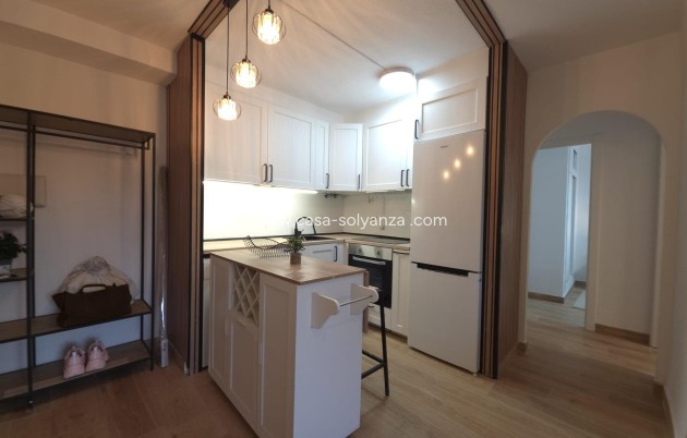 Herverkoop - Appartement / flat - Torrevieja - Cala Ferris