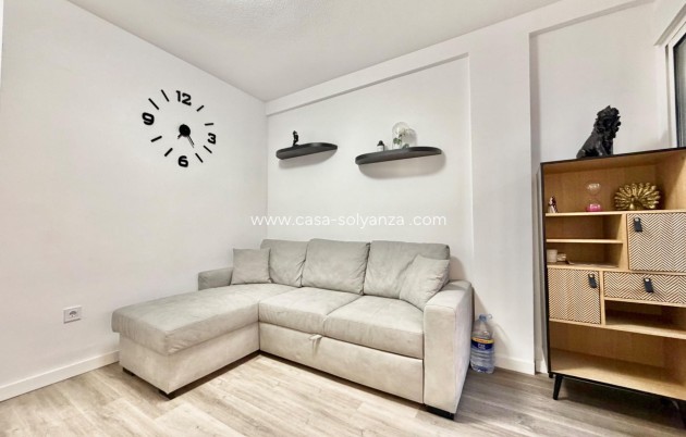 Resale - Apartment / flat - Torrevieja - La Mata