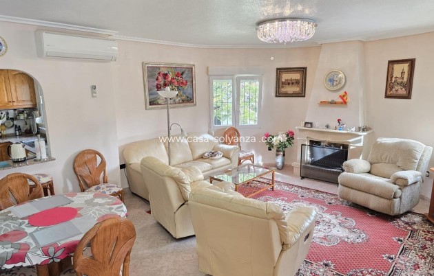 Herverkoop - Villa - Orihuela Costa - Playa Flamenca