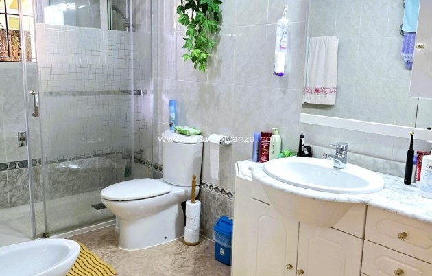 Herverkoop - Villa - Orihuela Costa - Playa Flamenca