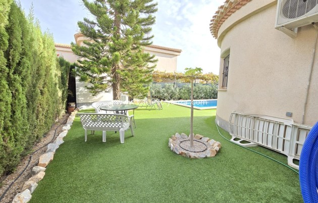 Herverkoop - Villa - Orihuela Costa - Playa Flamenca