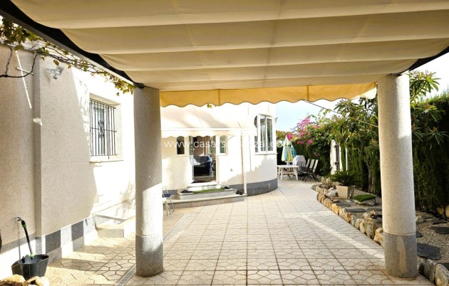 Herverkoop - Villa - Orihuela Costa - Playa Flamenca