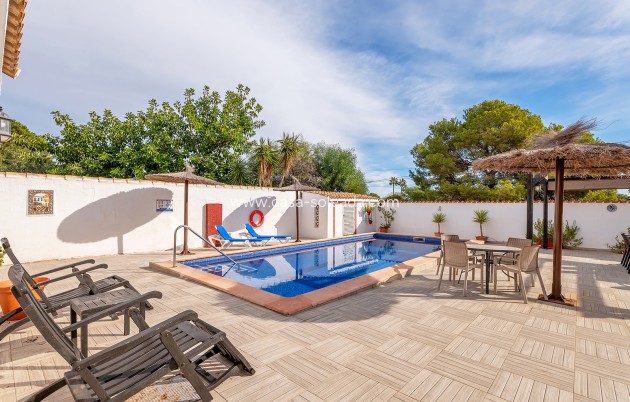 Revente - Villa - Orihuela Costa - Lomas de Cabo Roig