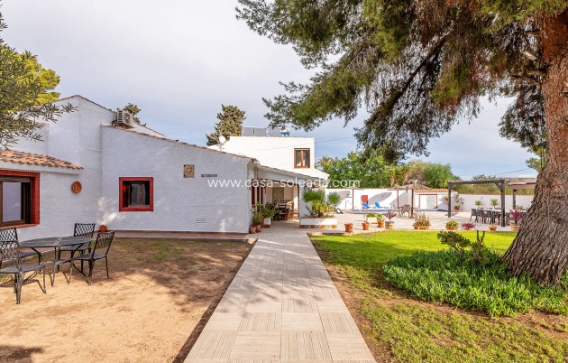 Revente - Villa - Orihuela Costa - Lomas de Cabo Roig