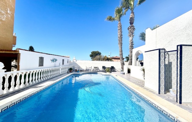 Wiederverkauf - Villa - Villamartin - Costa Blanca