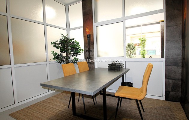 Reventa - Comercial - Torrevieja - Las Piscinas Naturales