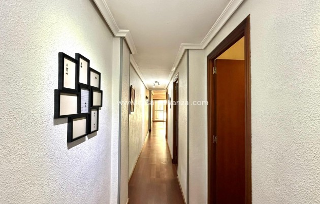 Herverkoop - Appartement / flat - Torrevieja - Acequion