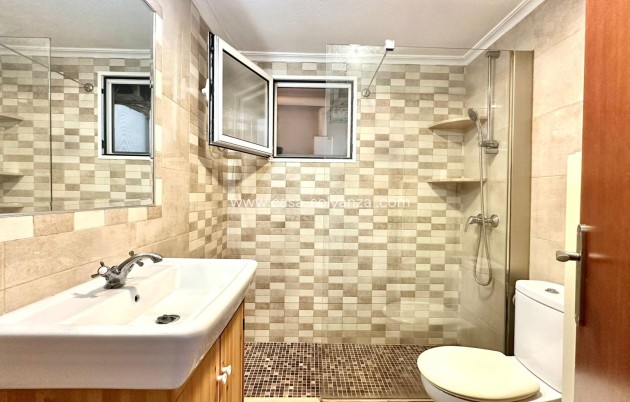 Herverkoop - Appartement / flat - Torrevieja - Acequion