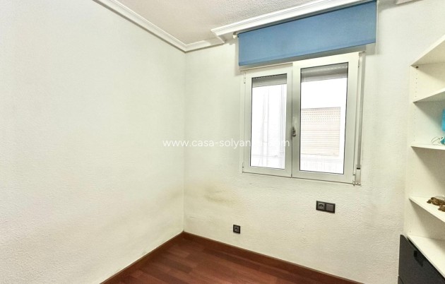 Herverkoop - Appartement / flat - Torrevieja - Acequion