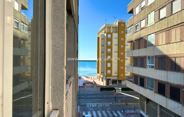 Herverkoop - Appartement / flat - Torrevieja - Acequion