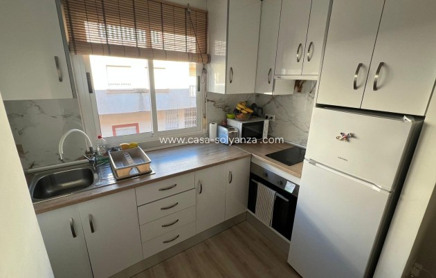 Herverkoop - Appartement / flat - Torrevieja - Center