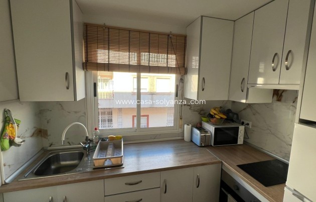 Herverkoop - Appartement / flat - Torrevieja - Center