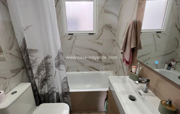 Herverkoop - Appartement / flat - Torrevieja - Center