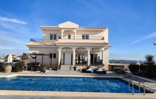Resale - Villa - Pinoso - Inland