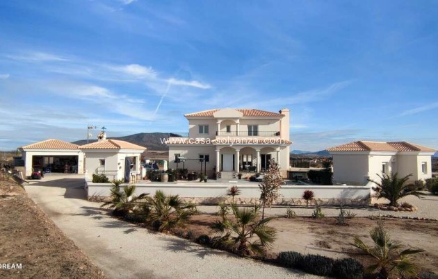 Resale - Villa - Pinoso - Inland