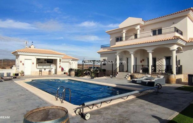Resale - Villa - Pinoso - Inland
