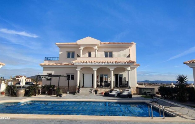 Resale - Villa - Pinoso - Inland