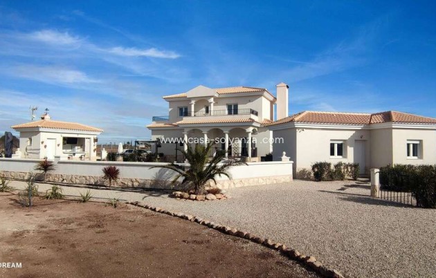 Resale - Villa - Pinoso - Inland
