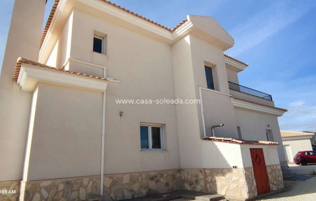 Resale - Villa - Pinoso - Inland