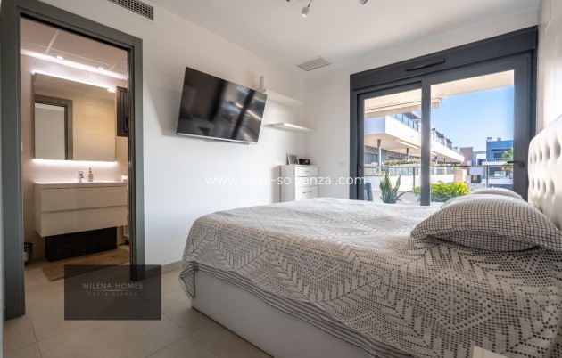 Herverkoop - Appartement / flat - Orihuela Costa - La Zenia