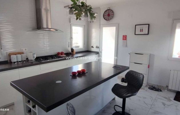 Resale - Villa - Pinoso - Inland