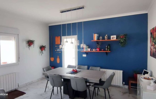 Resale - Villa - Pinoso - Inland