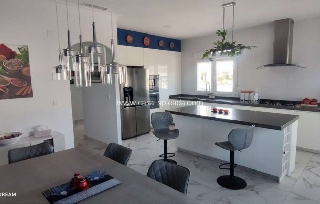 Resale - Villa - Pinoso - Inland