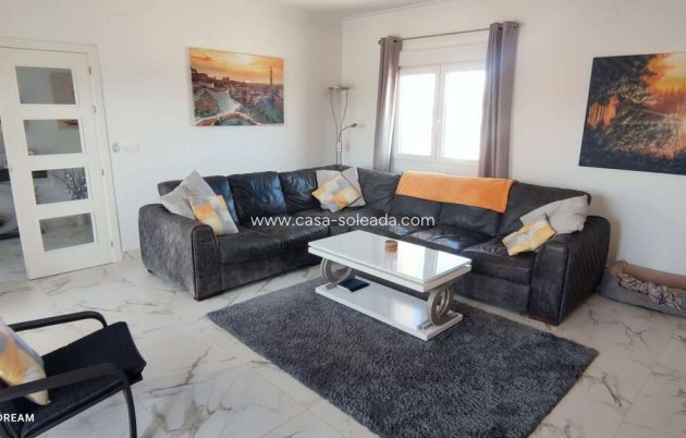 Resale - Villa - Pinoso - Inland