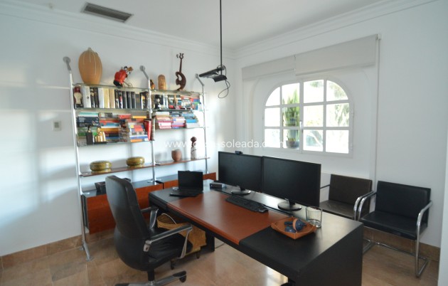 Herverkoop - Villa - Torrevieja - Torreta Florida