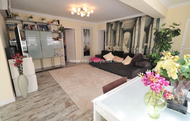 Resale - Apartment / flat - Torrevieja - Playa De Los Naufragos