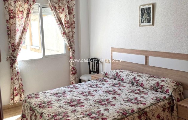 Resale - Apartment / flat - Torrevieja - Acequion