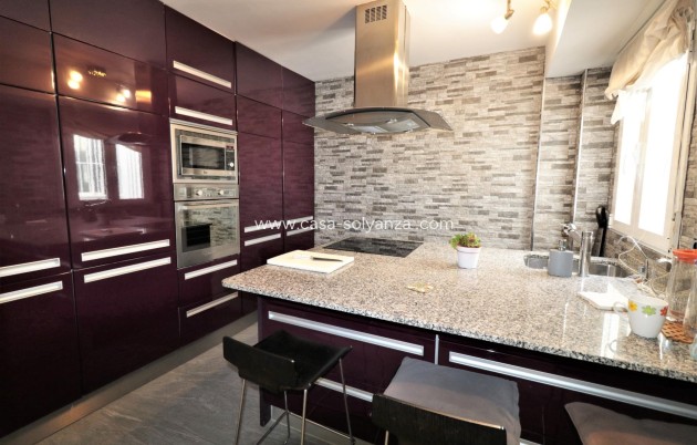 Resale - Apartment / flat - Torrevieja - Playa De Los Naufragos