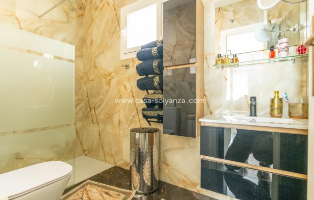 Herverkoop - Villa - Torrevieja - Los Balcones