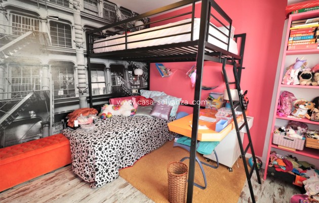 Resale - Apartment / flat - Torrevieja - Playa De Los Naufragos
